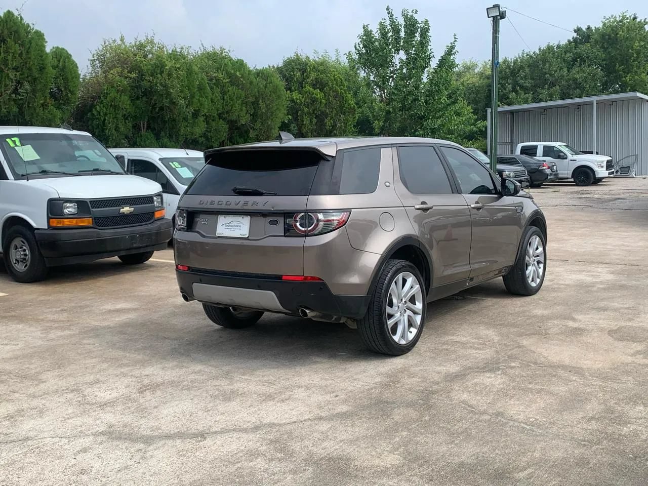 Used 2017 Land Rover Discovery Sport HSE AWD/4WD image 7