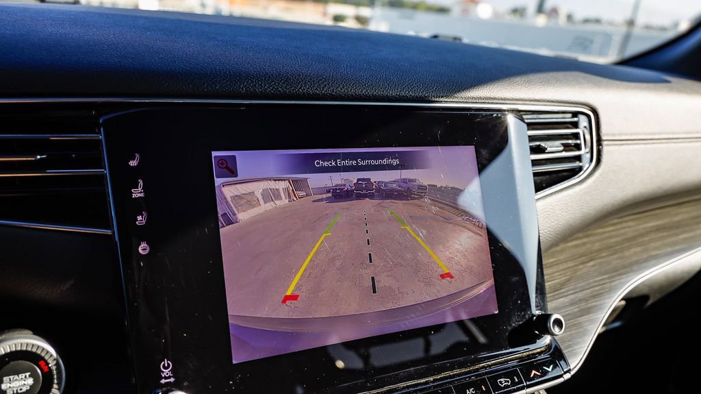 Certified 2024 Jeep Wagoneer Series II image 25