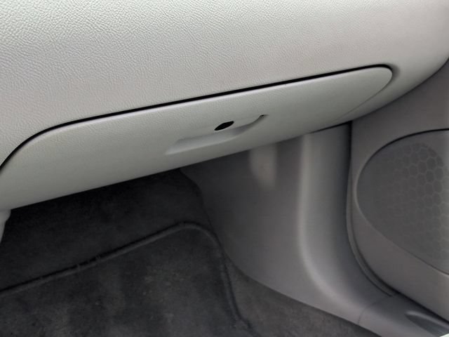 Used 2011 Buick Lucerne CXL w/ Driver Confidence Package FWD image 16