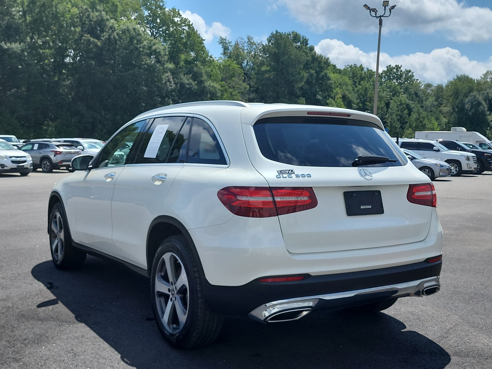 Used 2019 Mercedes-Benz GLC 300 image 3