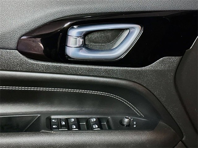 Used 2024 Jeep Compass Limited w/ High Altitude Package image 15