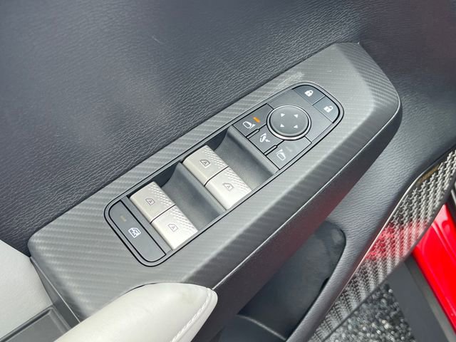 New 2025 Mitsubishi Outlander SE image 13