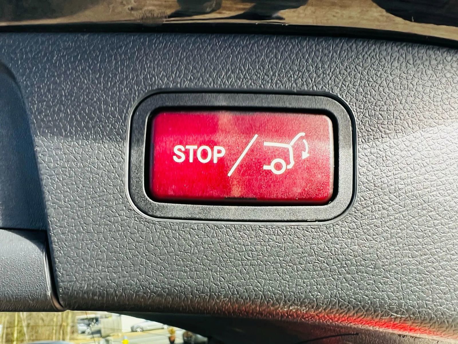 Used 2015 Mercedes-Benz GLA 250 GLA 250 Sport Utility 4D w/ Premium Package image 14