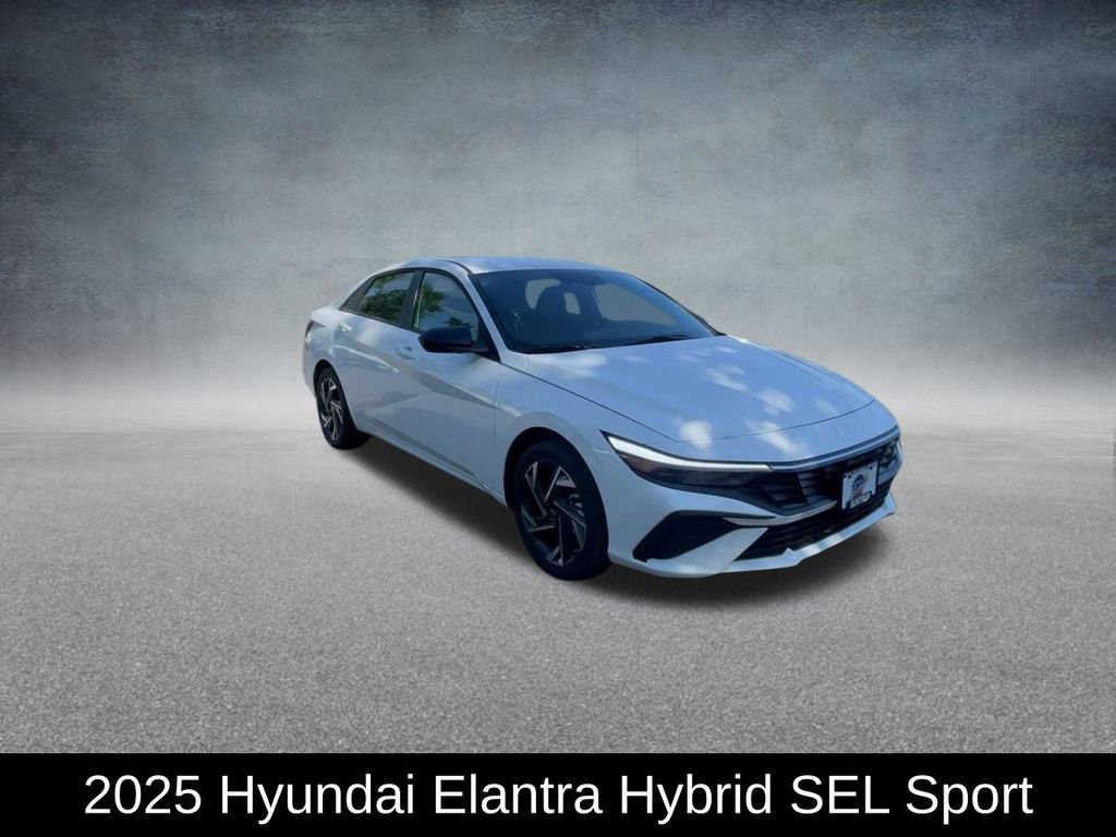 Used 2025 Hyundai Elantra SEL image 3