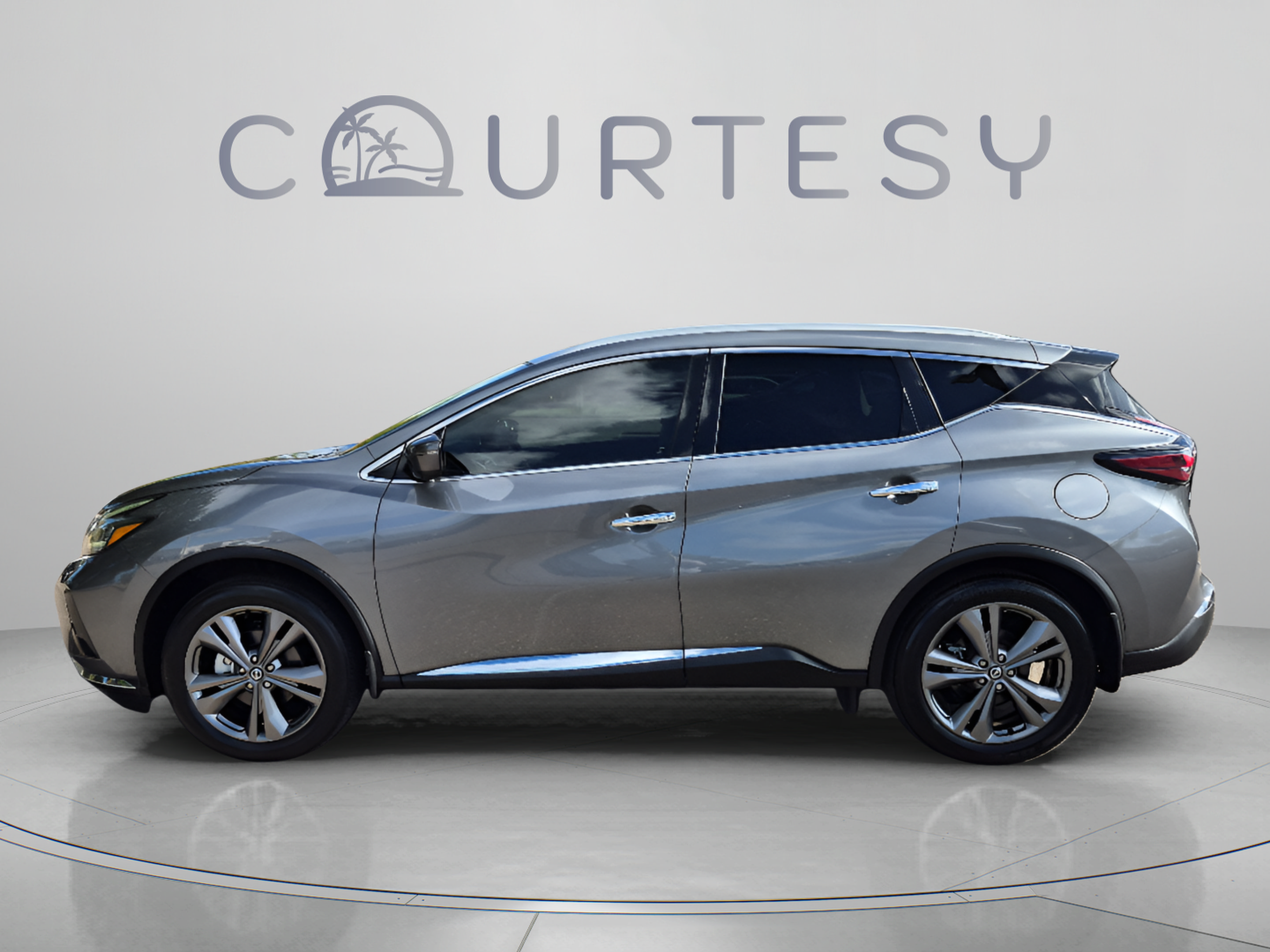 Certified 2022 Nissan Murano Platinum w/ Cargo Package AWD/4WD image 2