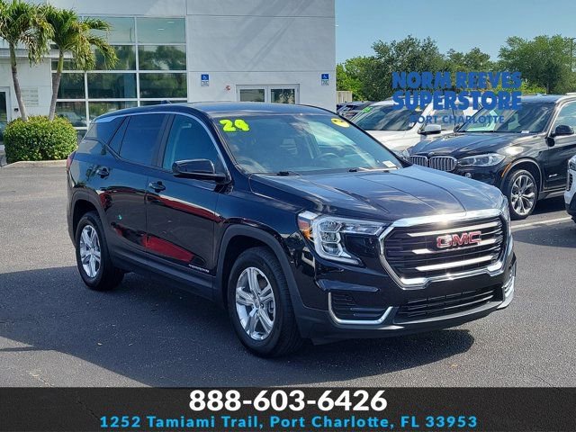 Used 2024 GMC Terrain SLE FWD image 1