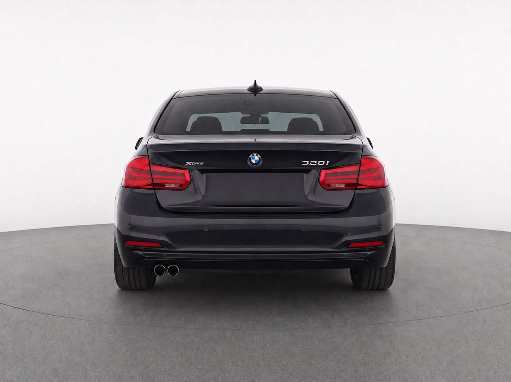Used 2016 BMW 328i xDrive Sedan AWD/4WD image 5