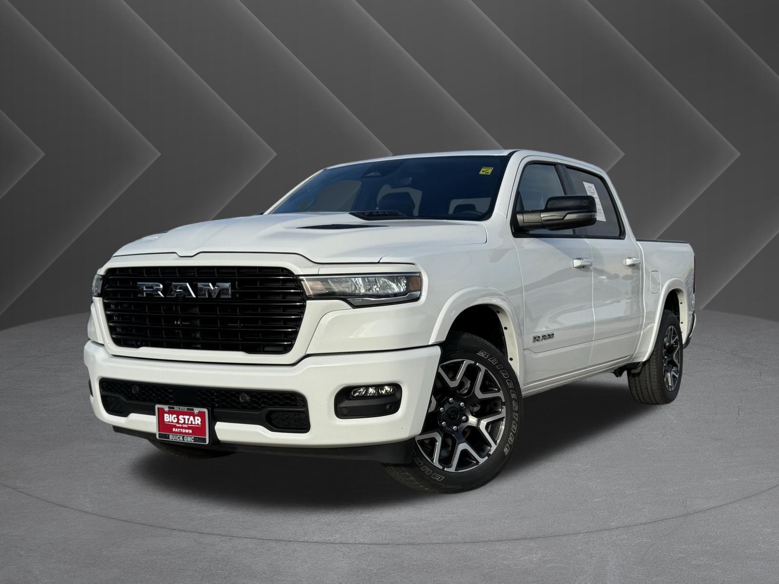 Used 2025 RAM 1500 Laramie w/ Sport Appearance Package AWD/4WD image 2