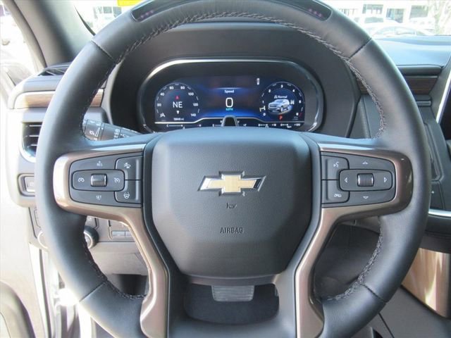 Used 2024 Chevrolet Suburban High Country w/ Advanced Technology Package AWD/4WD image 23