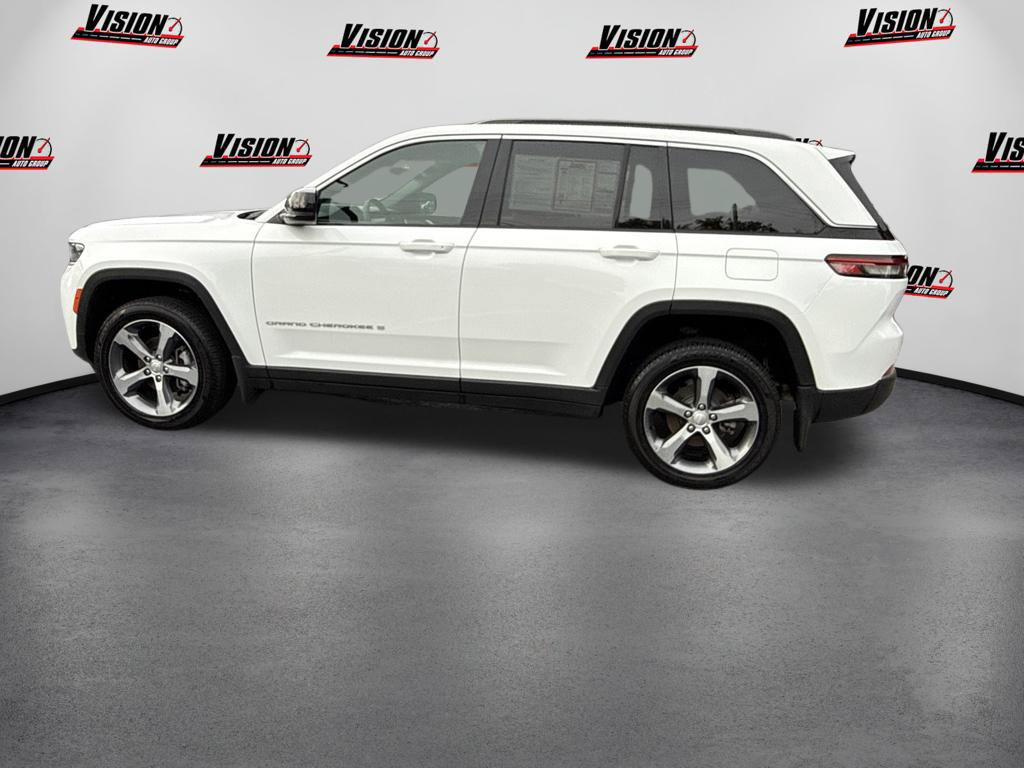 Used 2026 Jeep Grand Cherokee Limited AWD/4WD image 8