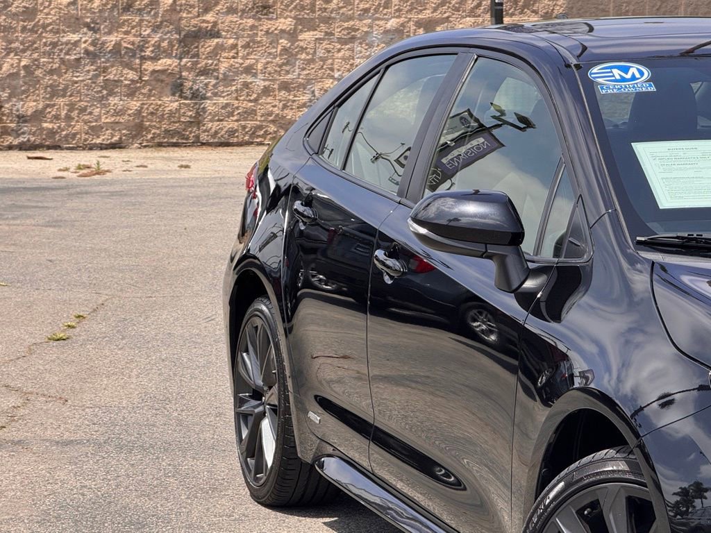 Used 2024 Toyota Corolla SE w/ SE Package AWD/4WD image 5
