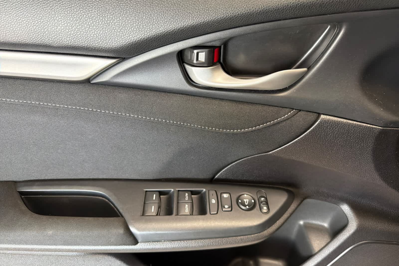 Used 2019 Honda Civic EX image 12