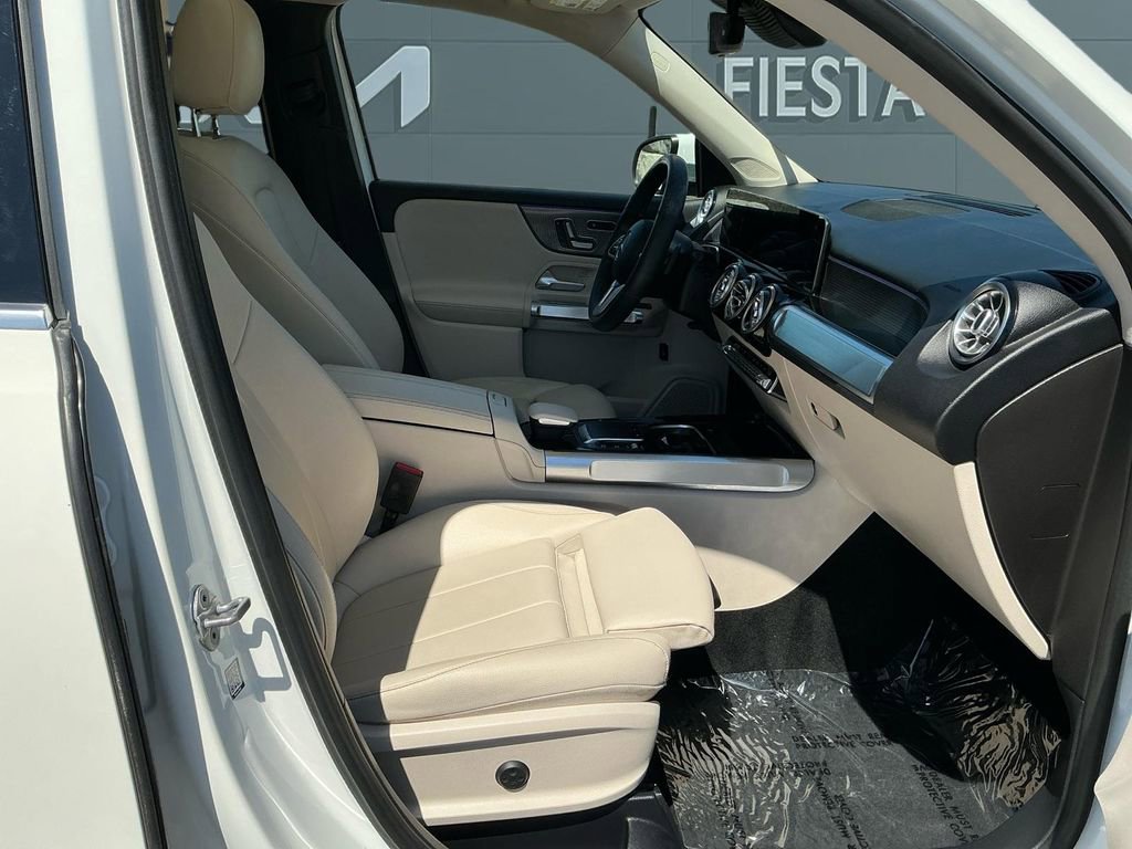 Used 2021 Mercedes-Benz GLB 250 image 20