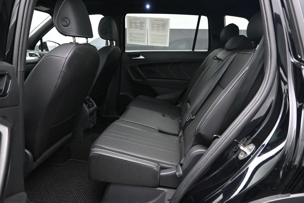 Used 2023 Volkswagen Tiguan SE R-Line FWD image 13