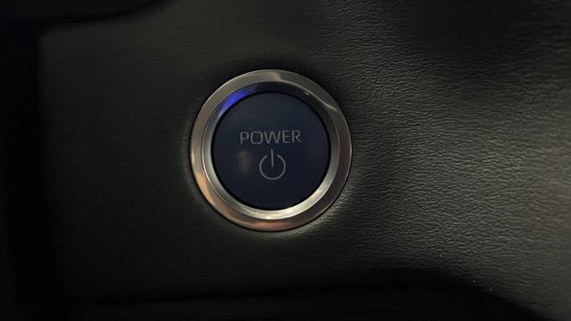 Used 2024 Toyota Sequoia Platinum AWD/4WD image 22