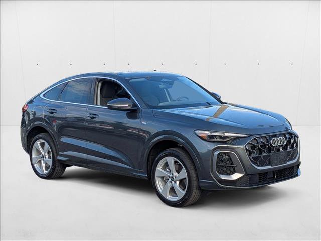New 2025 Audi Q5 Premium Plus w/ Premium Plus AWD/4WD image 5