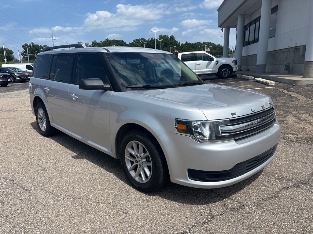 Used 2019 Ford Flex SE FWD image 1