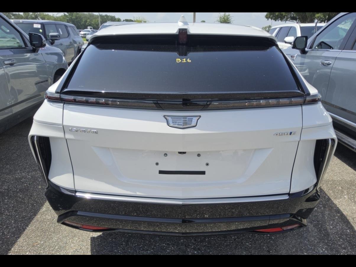 Used 2025 Cadillac Lyriq Luxury RWD image 20