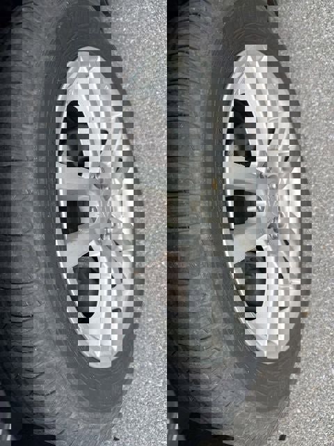 Used 2015 Chevrolet Sonic LT w/ Fun and Sun Package image 35