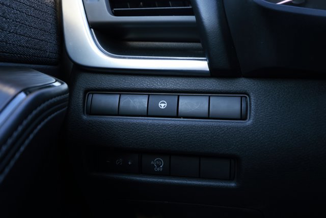 Used 2023 Nissan Rogue SV image 13