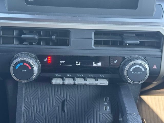 Used 2024 Toyota Tacoma SR5 AWD/4WD image 23