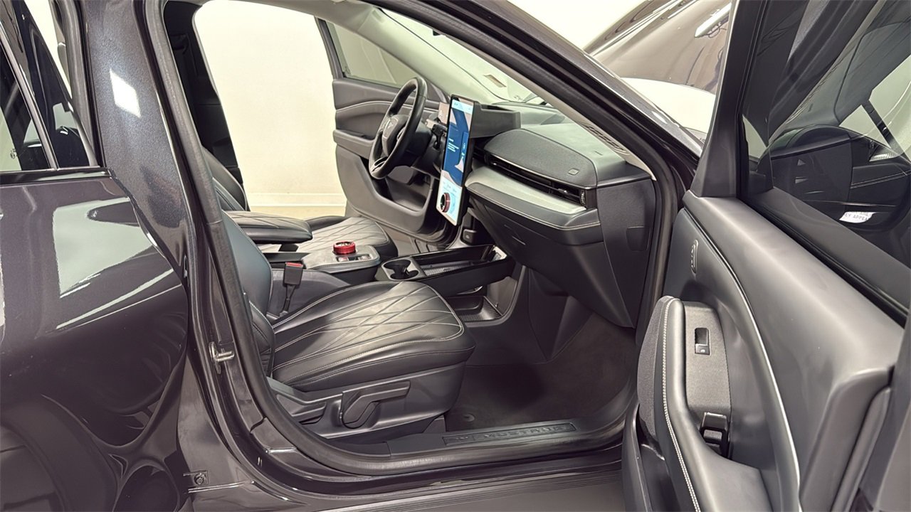 Used 2021 Ford Mustang Mach-E Select w/ Comfort/Technology Package image 18