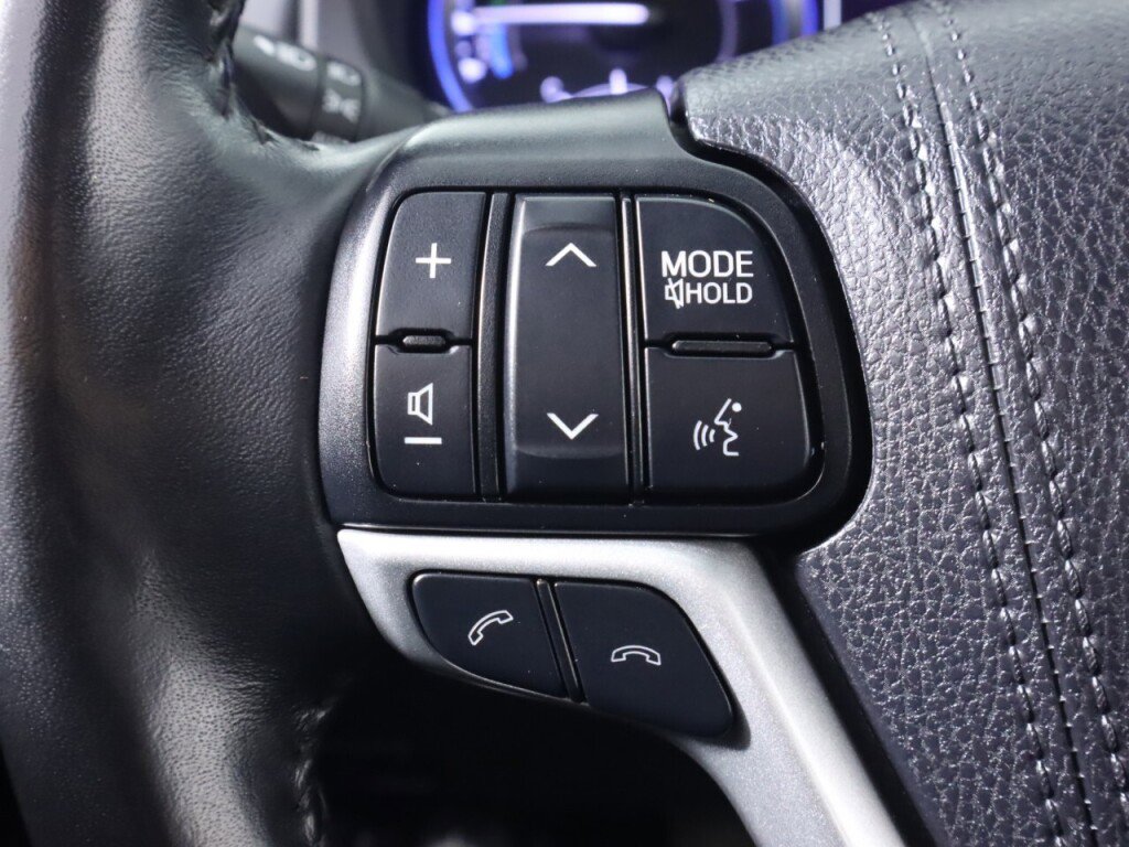 Used 2019 Toyota Highlander Limited AWD/4WD image 13