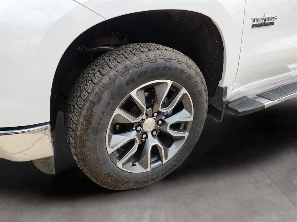 New 2025 Chevrolet Silverado 1500 LT image 25