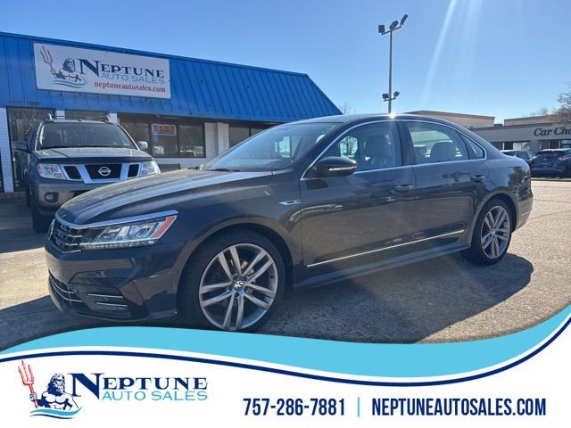 Used 2017 Volkswagen Passat 1.8T R-Line w/ R-Line Lighting Package