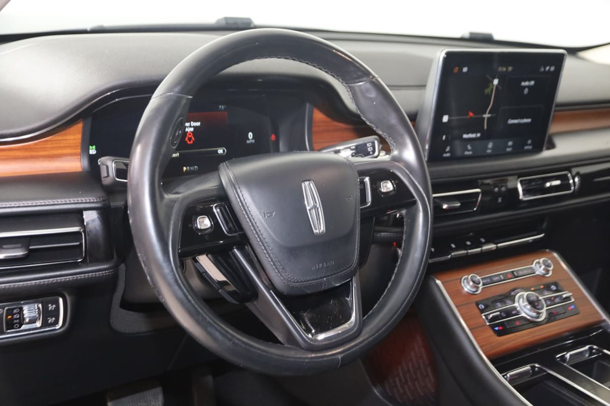 Used 2020 Lincoln Aviator Reserve w/ Class IV Trailer Tow Package AWD/4WD image 6