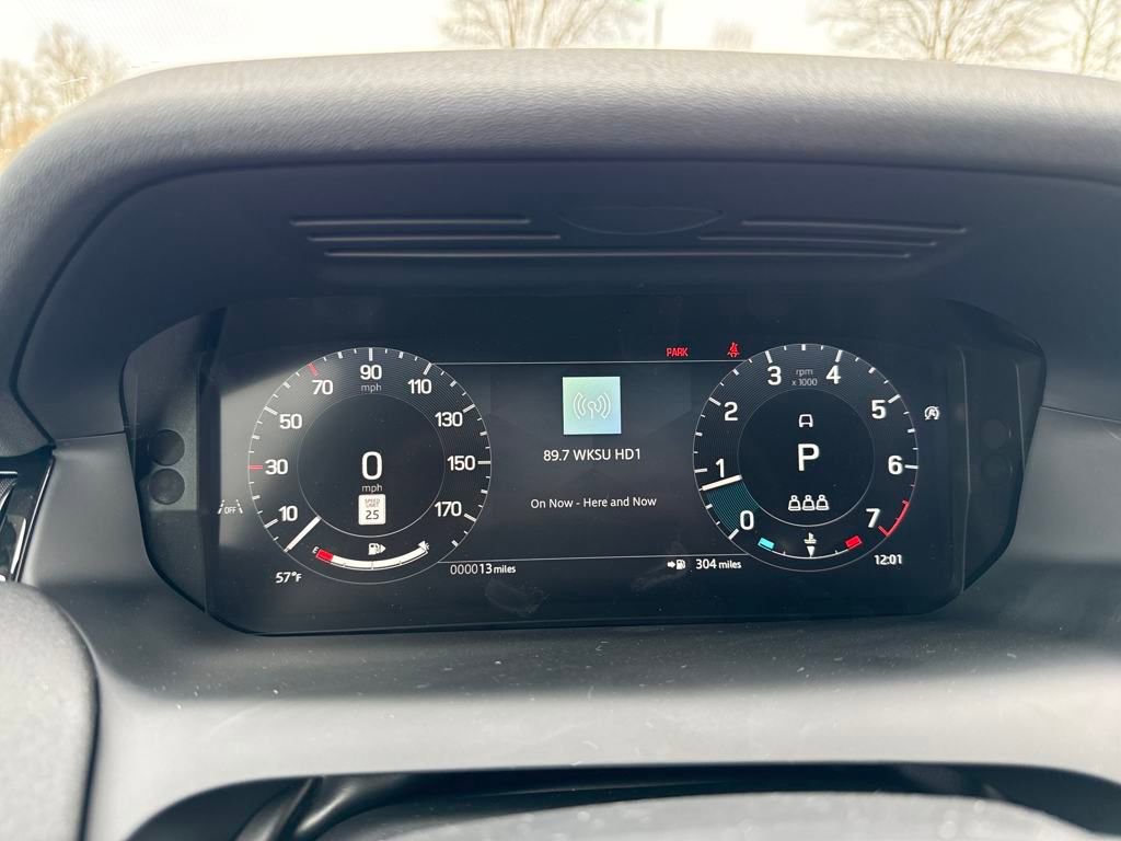 Used 2025 Land Rover Discovery Sport S AWD/4WD image 24
