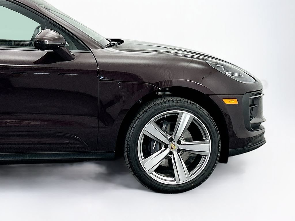 Used 2026 Porsche Macan AWD/4WD image 11