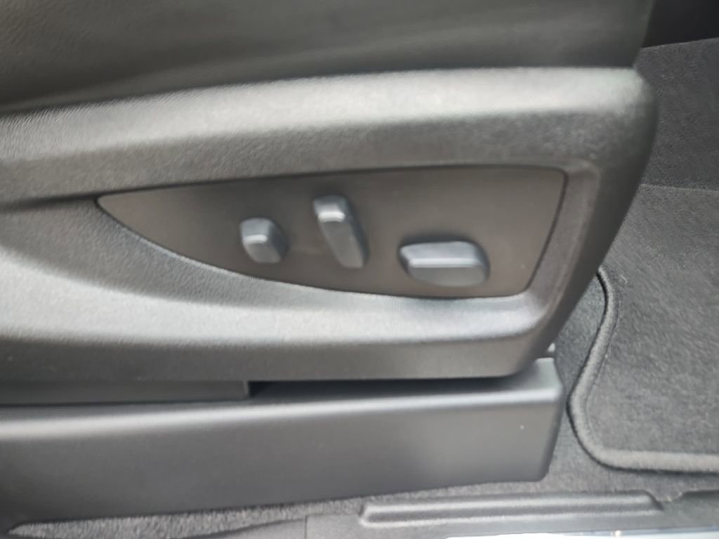 Used 2020 Chevrolet Tahoe Premier image 28