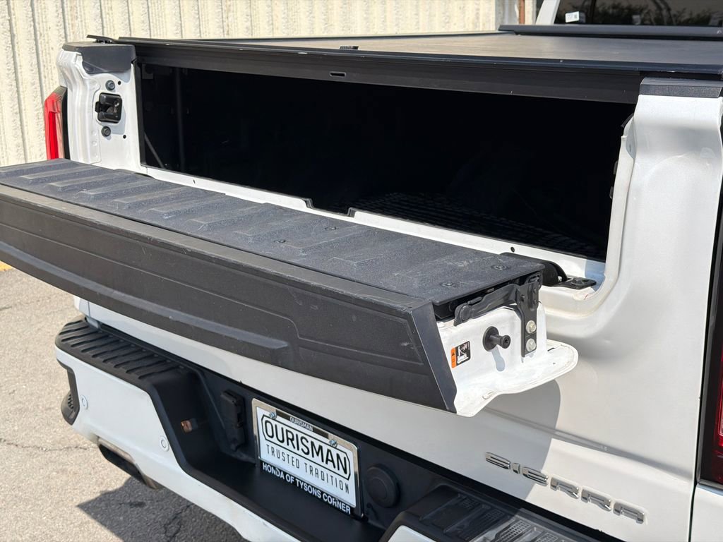 Used 2022 GMC Sierra 1500 Denali w/ Denali Premium Package AWD/4WD image 7