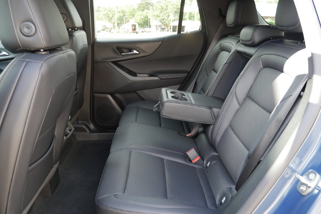 New 2027 Chevrolet Equinox LT w/ Convenience Package II AWD/4WD image 15