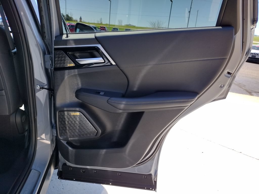 New 2026 Mitsubishi Outlander SE AWD/4WD image 33
