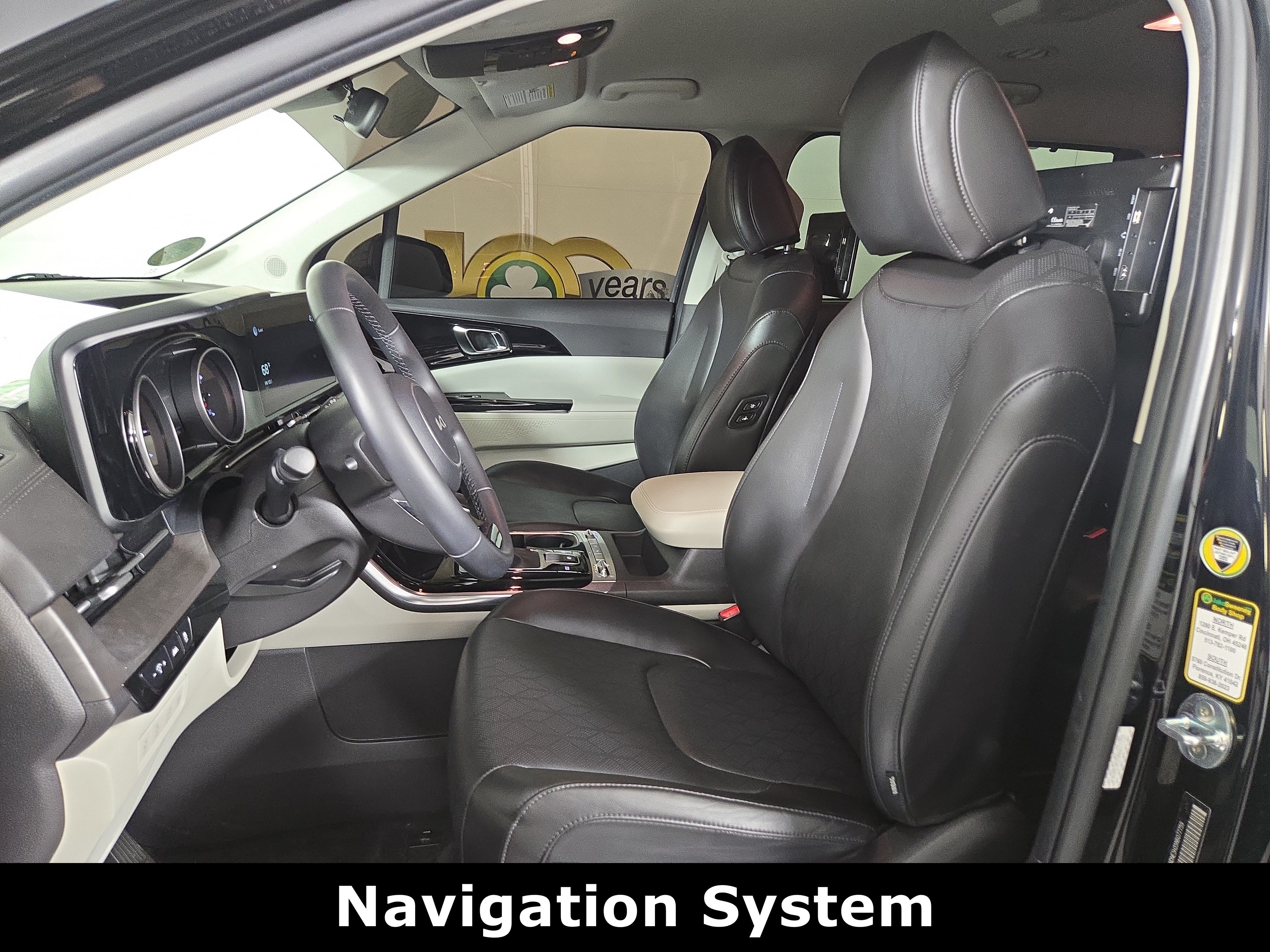 Used 2022 Kia Carnival SX FWD image 12