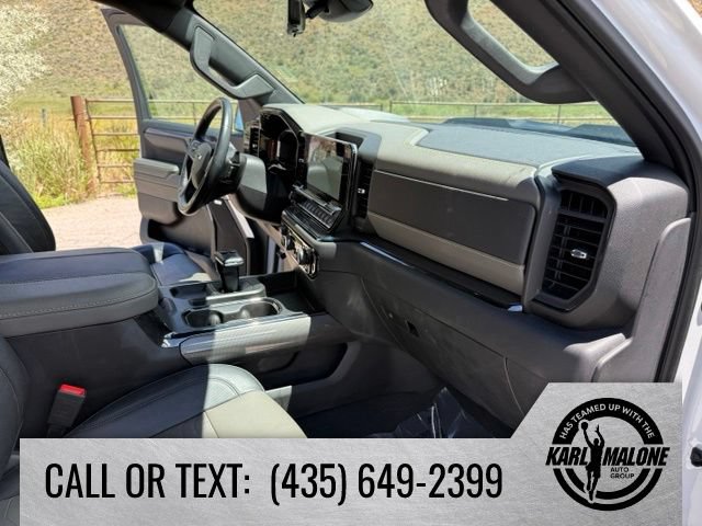 Used 2023 Chevrolet Silverado 1500 ZR2 w/ Technology Package AWD/4WD image 37