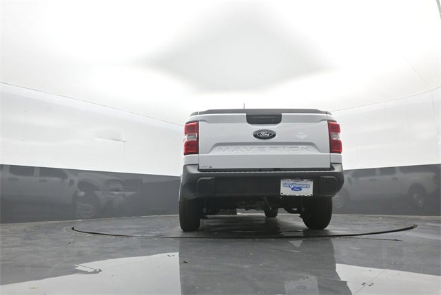 New 2025 Ford Maverick XL image 30
