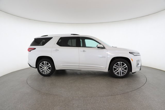 Used 2024 Chevrolet Traverse High Country image 23