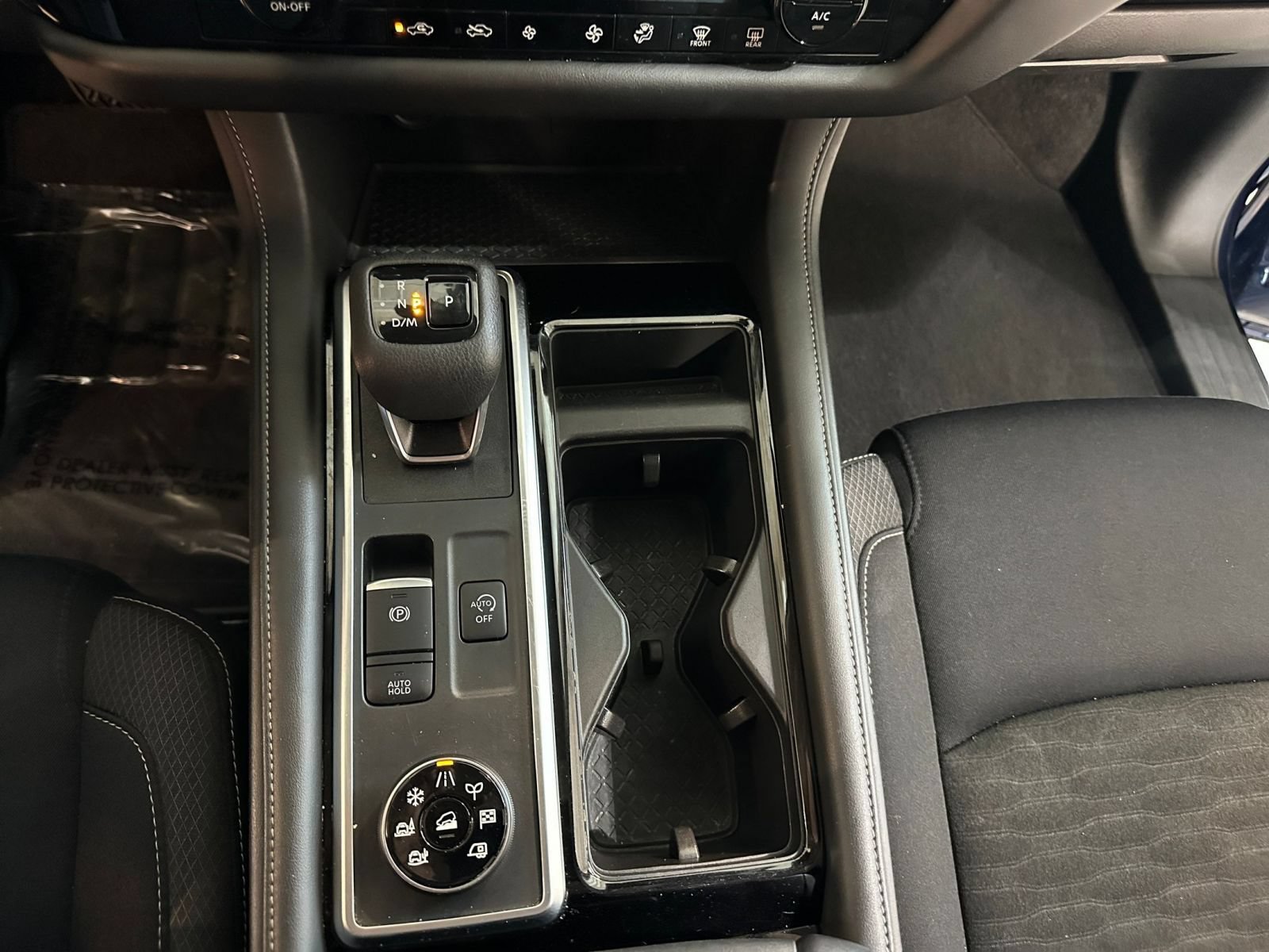 Used 2025 Nissan Pathfinder SV AWD/4WD image 43