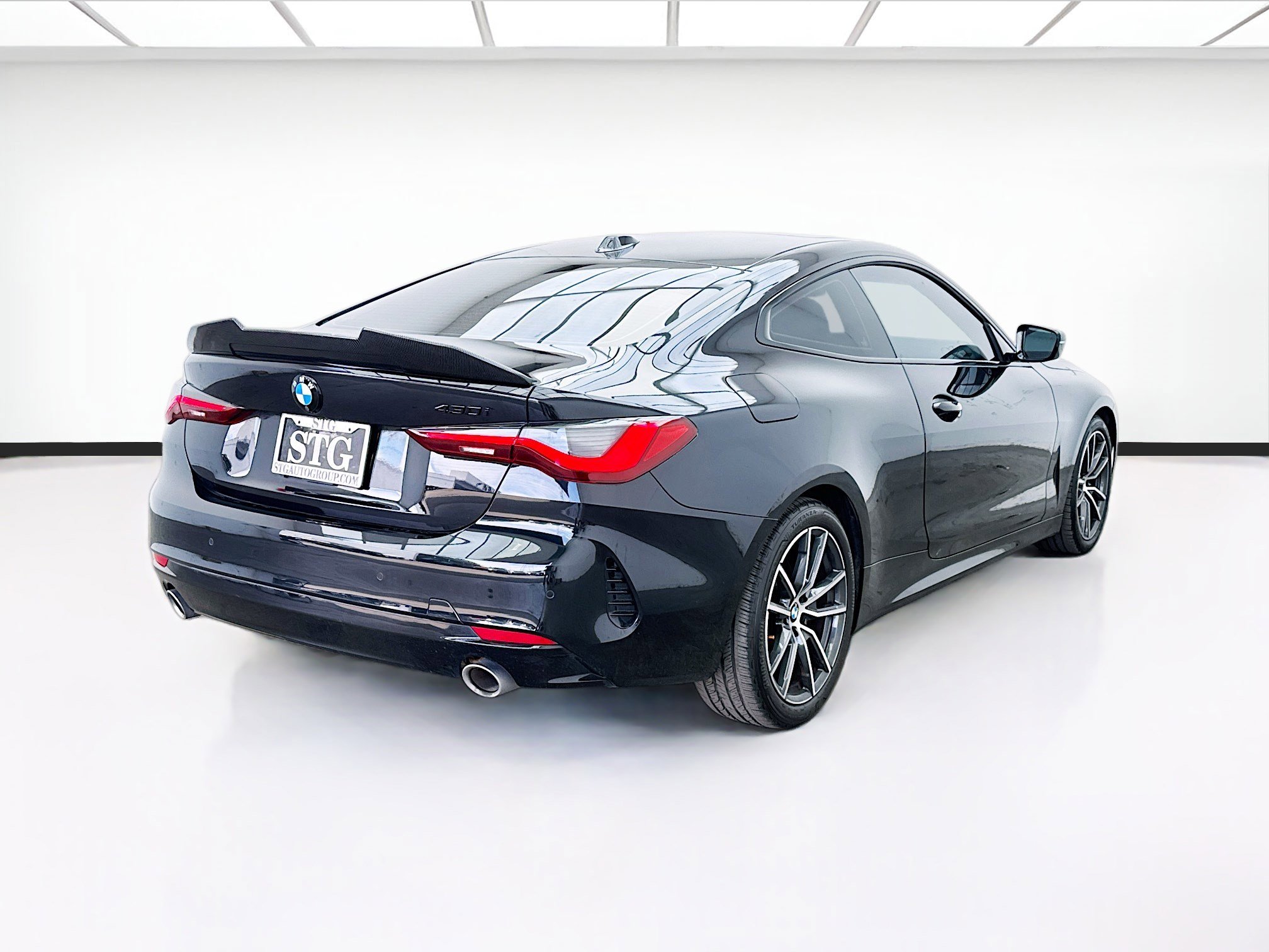 Used 2024 BMW 430i Coupe w/ Premium Package RWD image 4