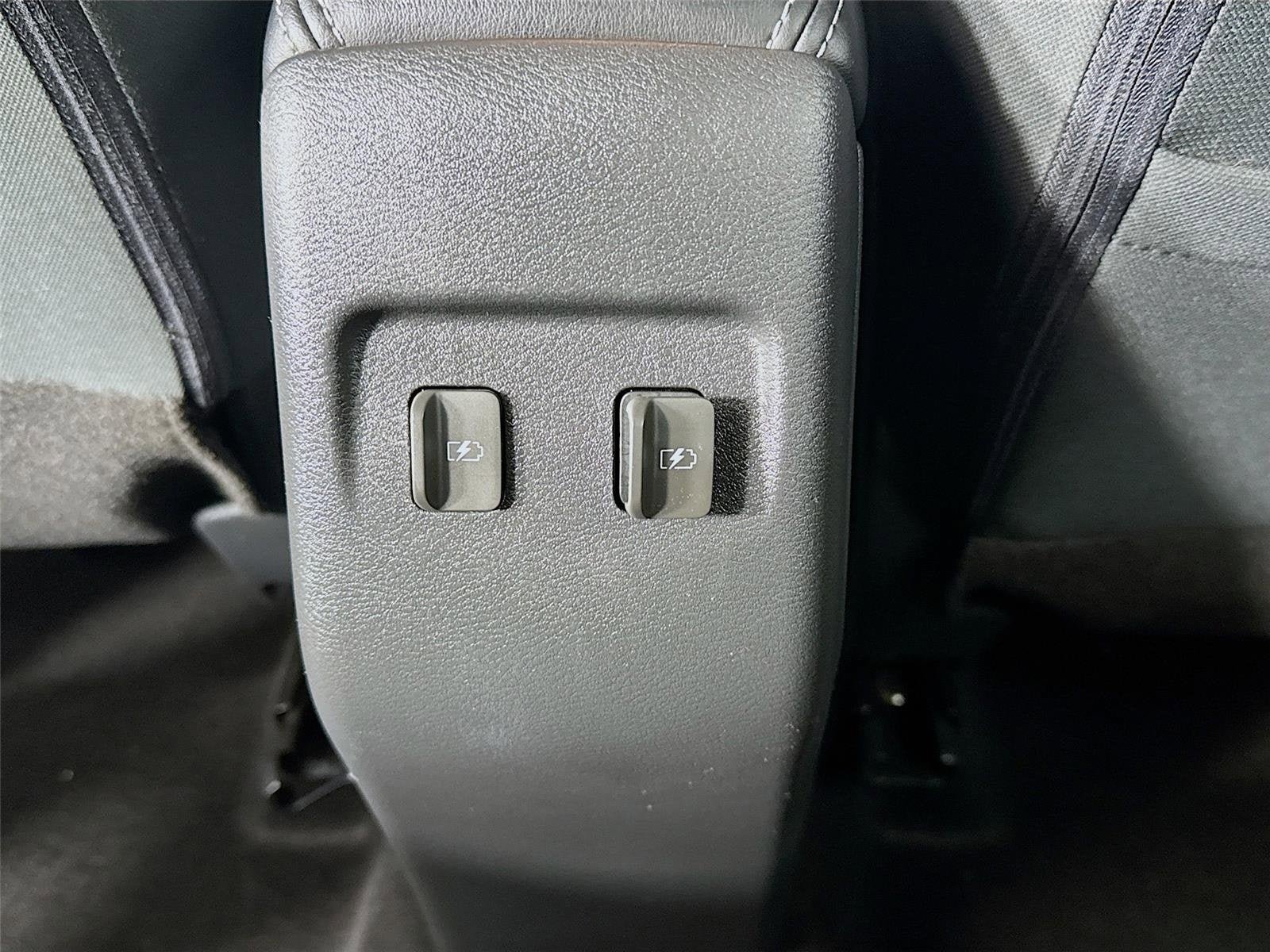 Certified 2021 Nissan Kicks SV FWD image 23
