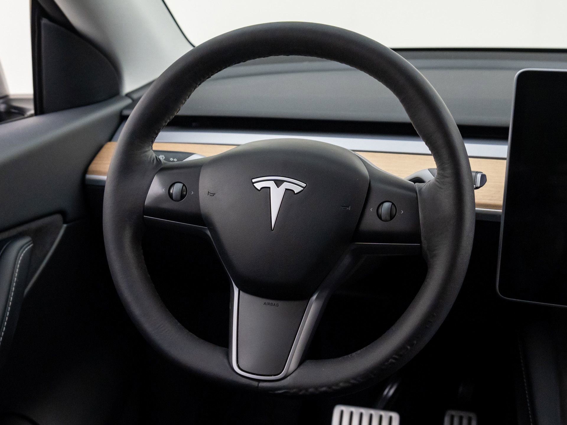 Used 2022 Tesla Model Y Performance image 10
