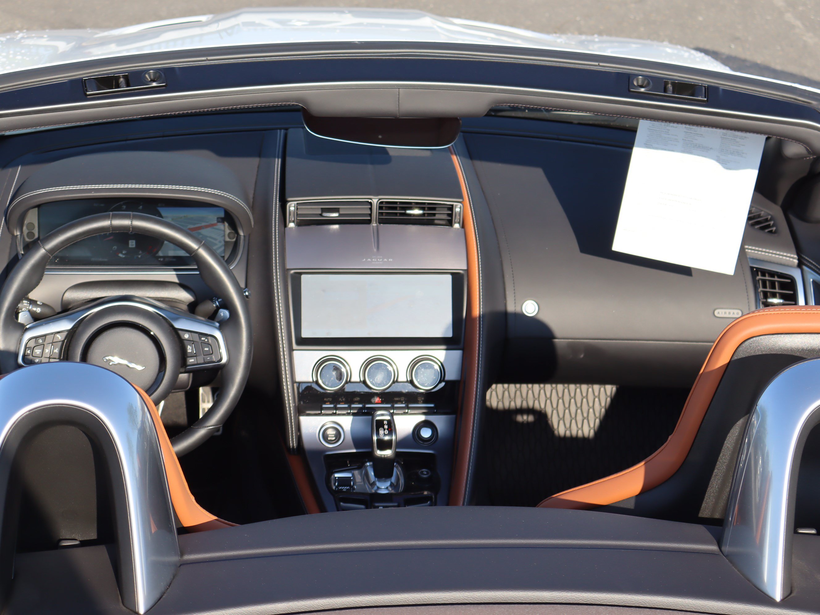 Used 2022 Jaguar F-TYPE Convertible RWD image 14
