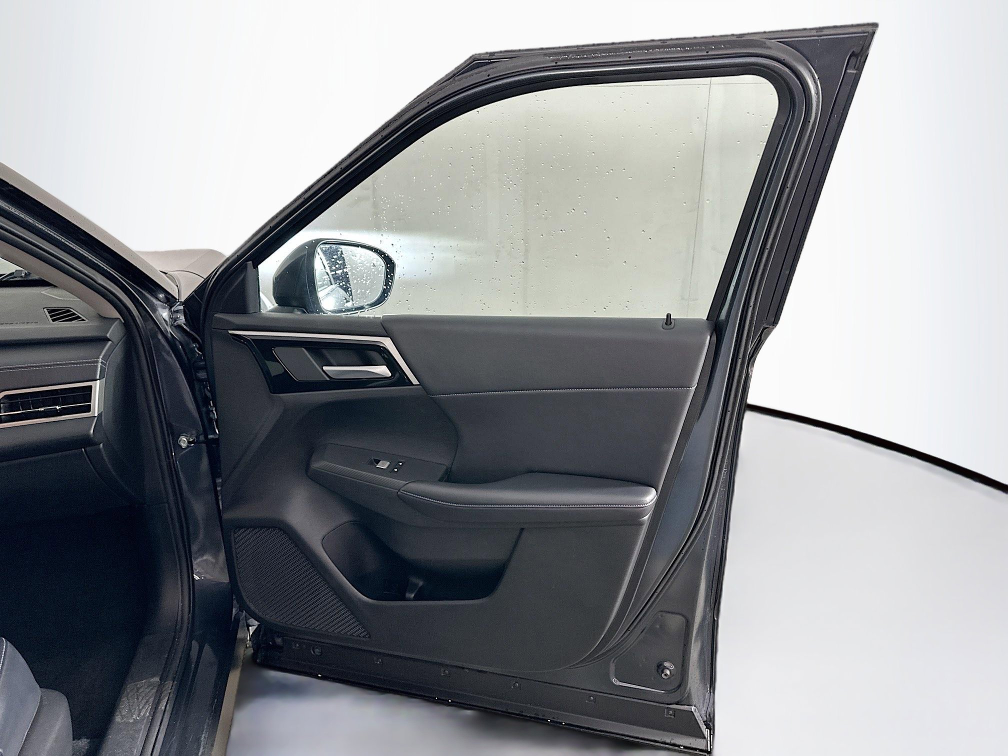 Used 2024 Mitsubishi Outlander SE image 32