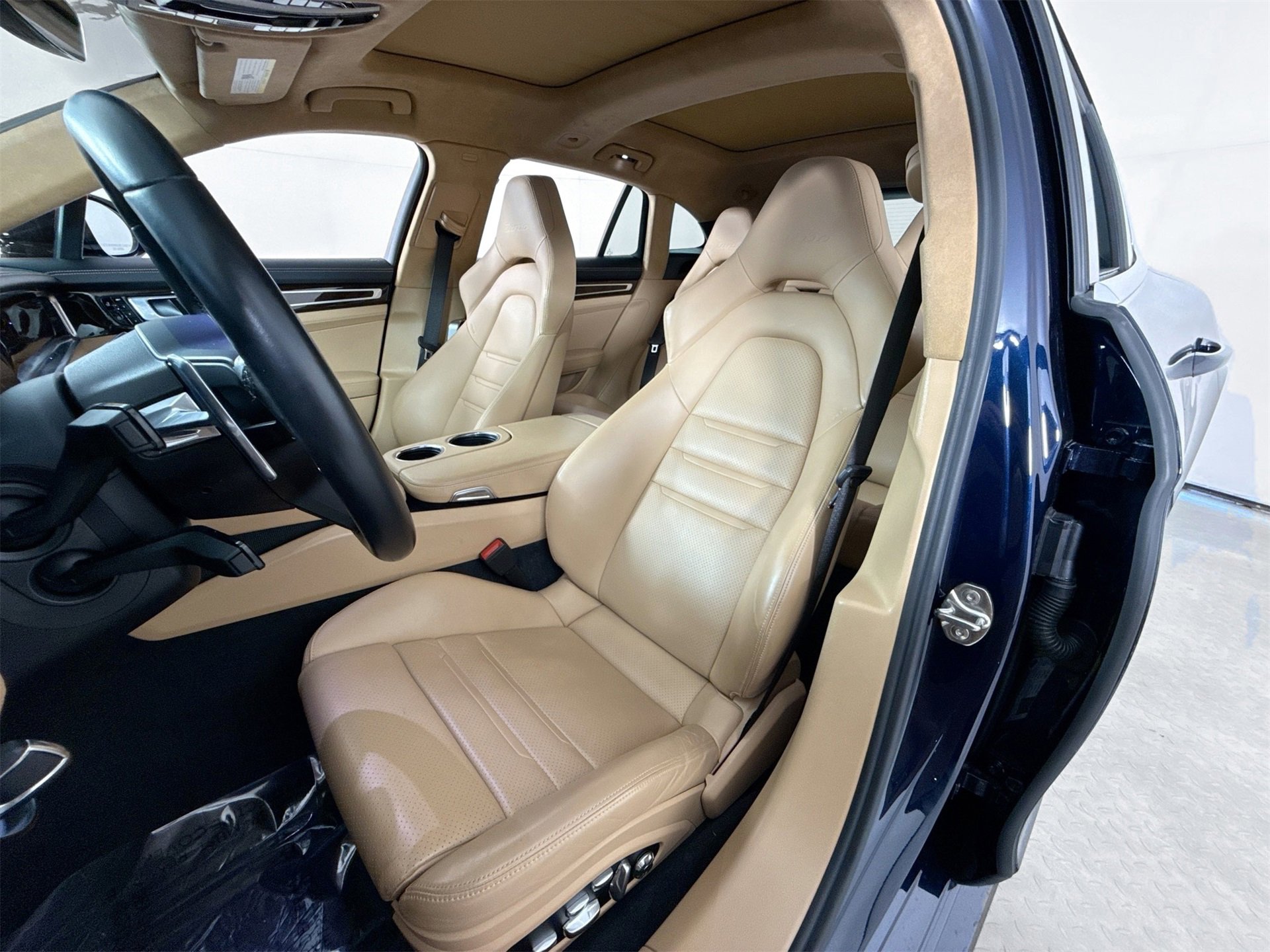 Used 2019 Porsche Panamera Turbo Sport Turismo image 9