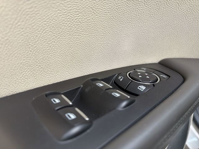 Used 2020 Lincoln Nautilus Reserve image 13