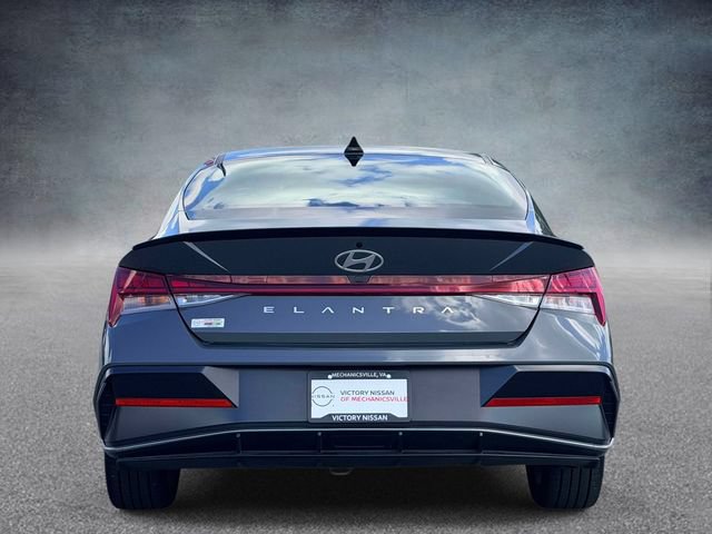 Used 2026 Hyundai Elantra SEL Sport Premium w/ Cargo Package FWD image 3