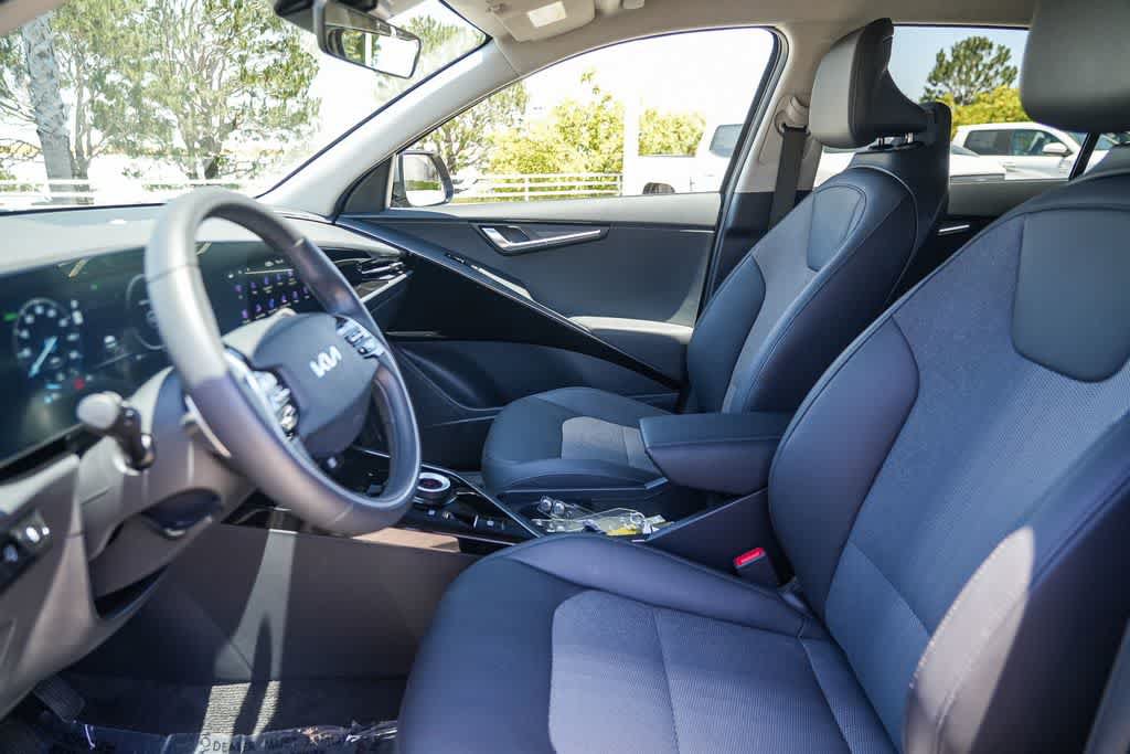 Used 2024 Kia Niro Wind FWD image 17